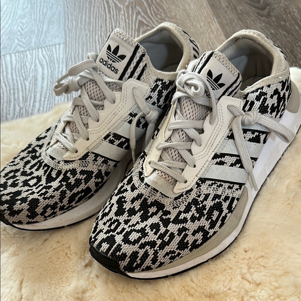 Adidas Women's Black and White Sneakers